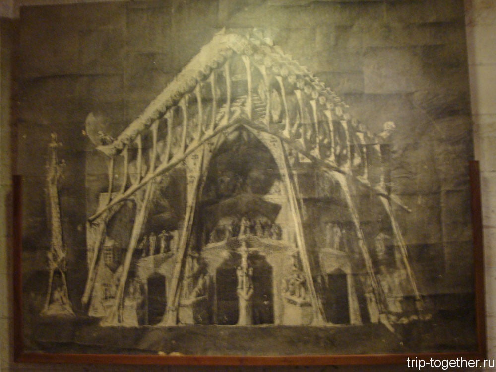 В музее строительства собора Саграда-Фамилия в Барселоне