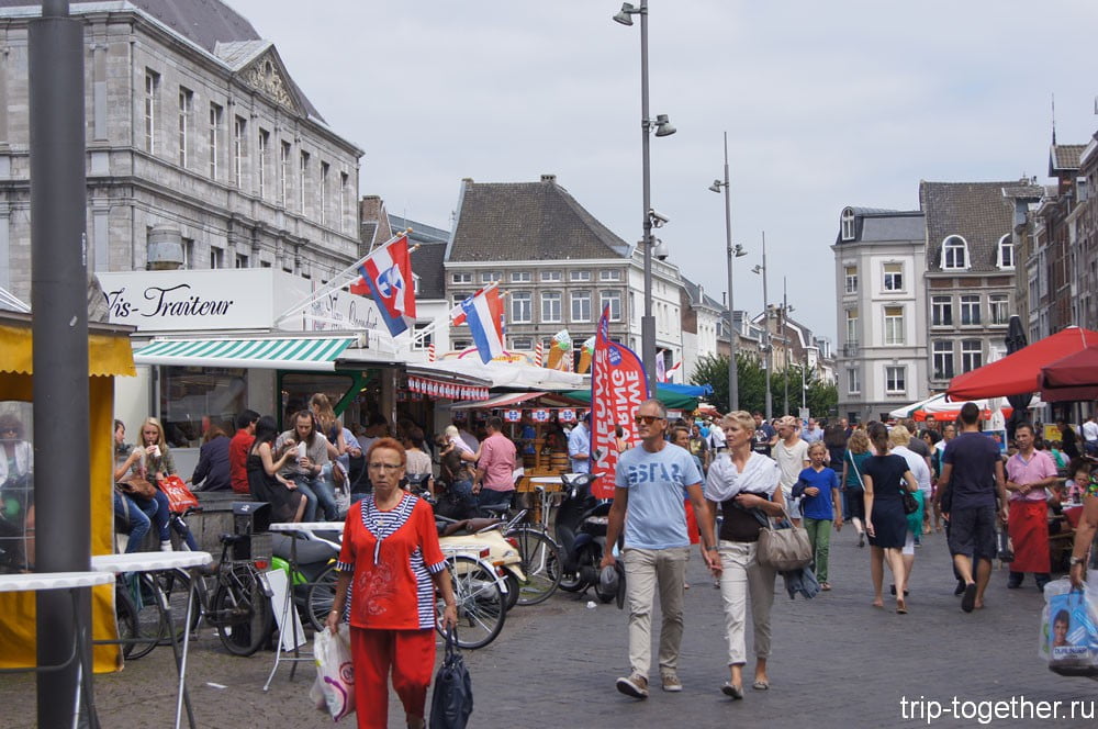 Субботний рынок в Маастрихте