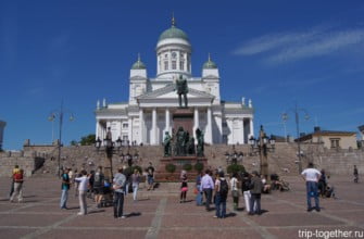 Главная площадь Хельсинки летом