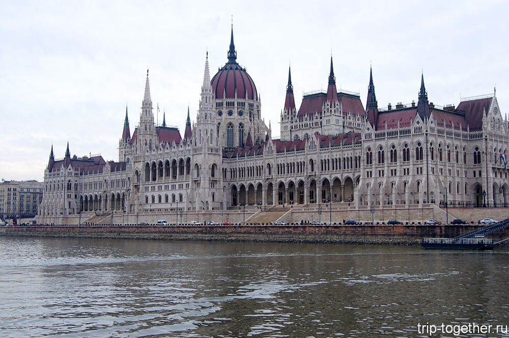 Парламент Будапешта, вид с Дуная
