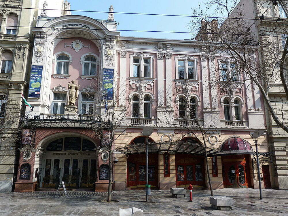 Здание оперетты в Будапеште