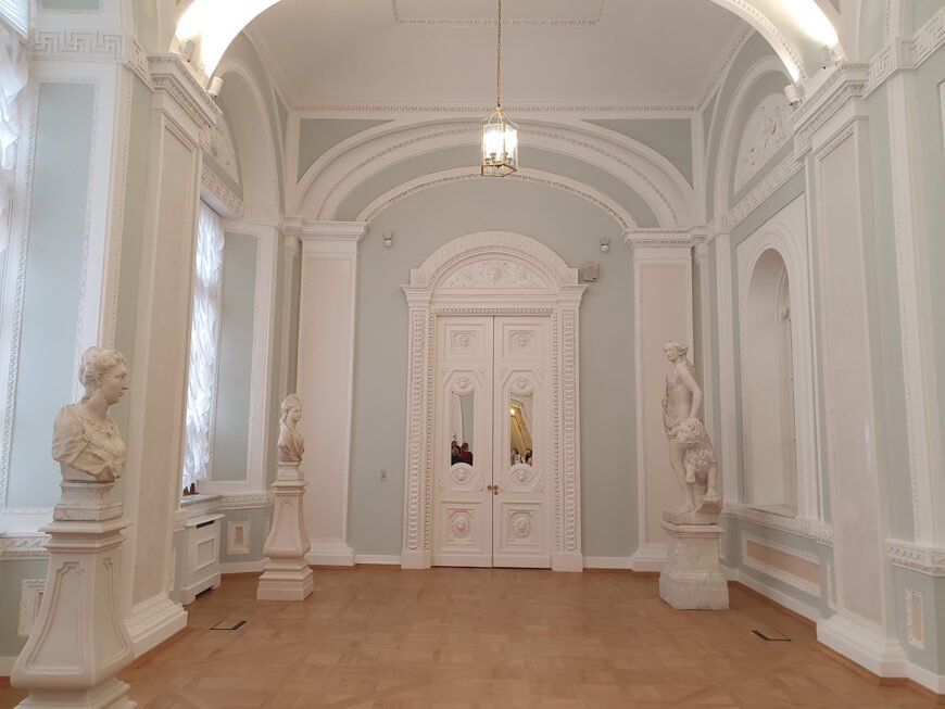 Галерея арабесок в Михайловском замке