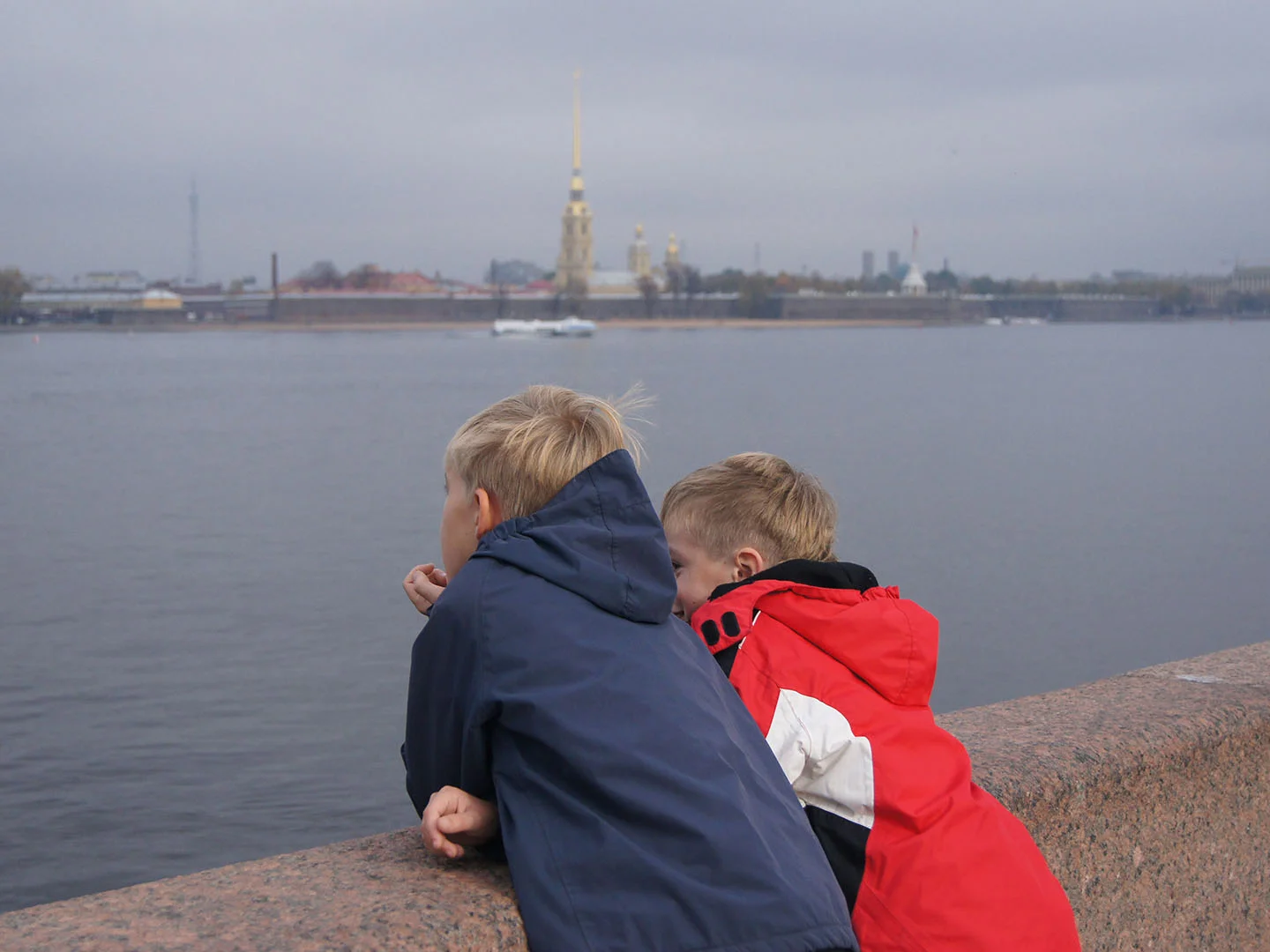 Ребенок в Петербурге