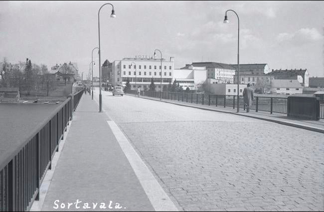 Мост продолжение улицы Карельской после открытия в 1932 году
