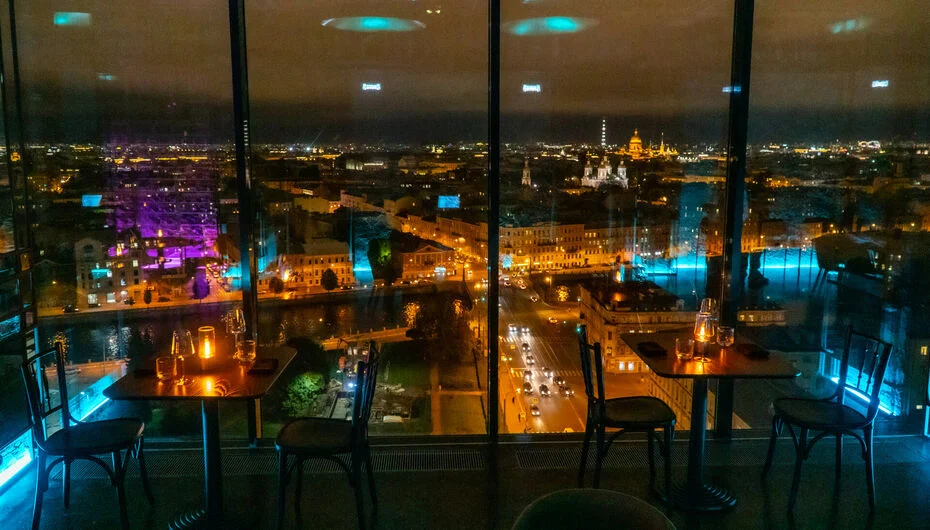 Sky Bar F11 панорамный ресторан в Петербурге