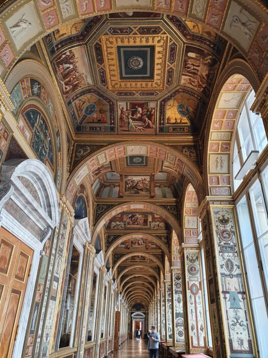 Лоджии Рафаэля - копия с одноименных лоджий в Папском дворце Ватикана